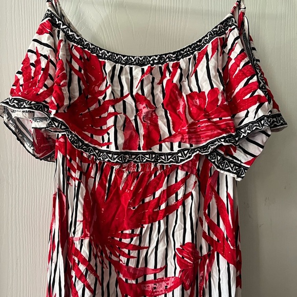 Flying Tomato Red and White Floral Maxi Dress - Picture 2 of 4